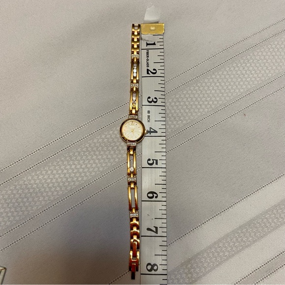 Elgin Gold tone Womens Watch & Rhinestone? Embellishments - Non Working - Picture 10 of 13